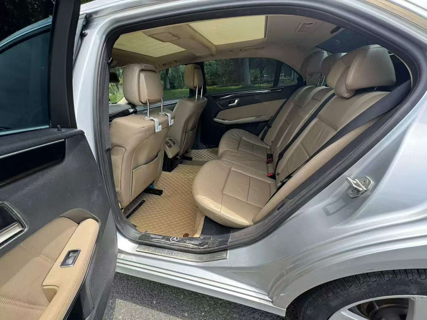 Mercedes-Benz E-Class 2013 E260 5