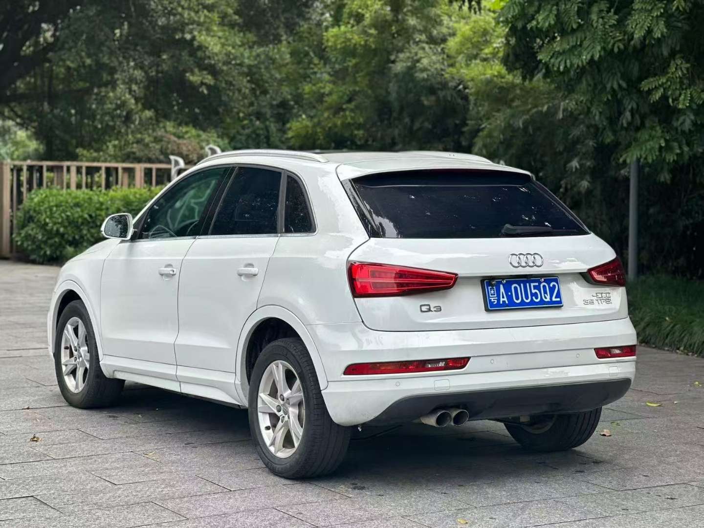 Audi Q3 2.0T Style Trim 4