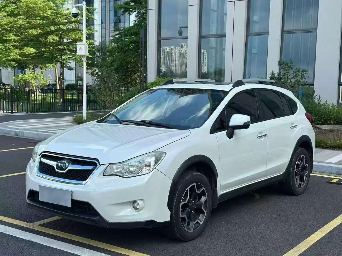 Subaru VX Automatic 2.0L AWD Comfort Edition 2