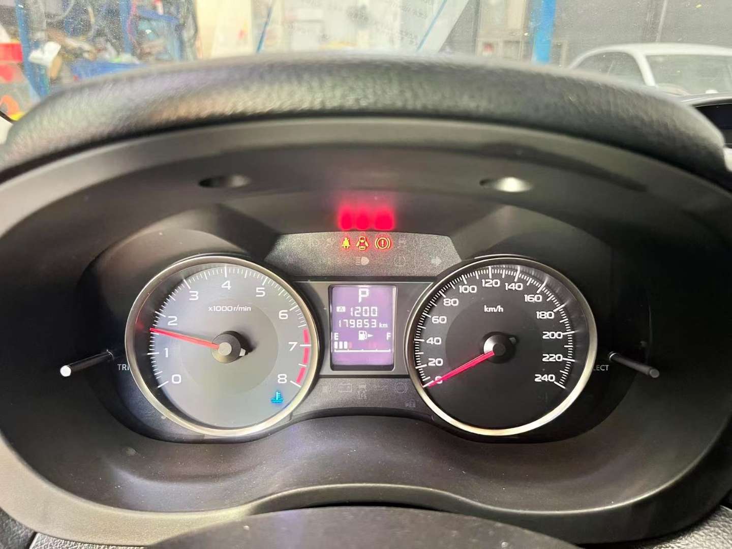 Subaru VX Automatic 2.0L AWD Comfort Edition 6