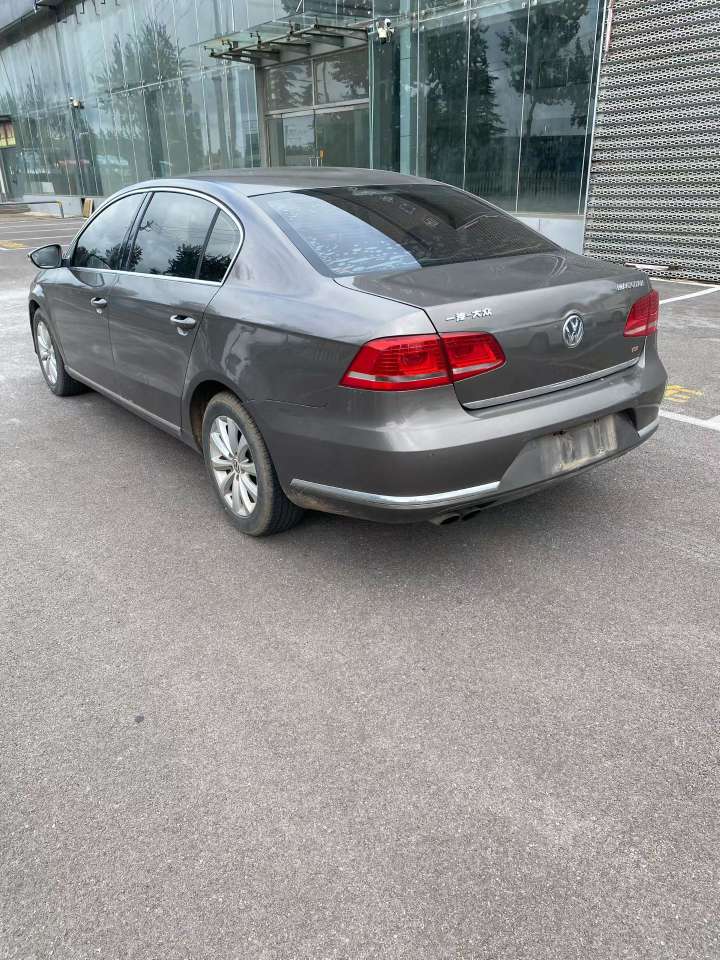Volkswagen Magotan 1.8T Automatic 5