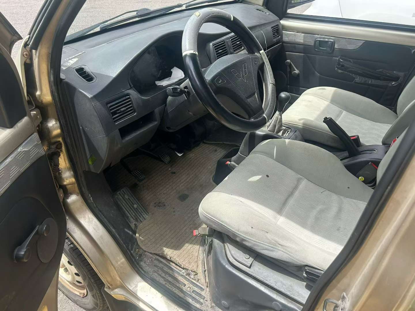 Wuling Rongguang 1.2L 3