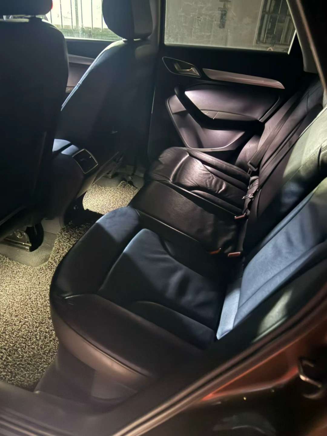 Audi Q3 2.0T AWD Comfort Edition 5