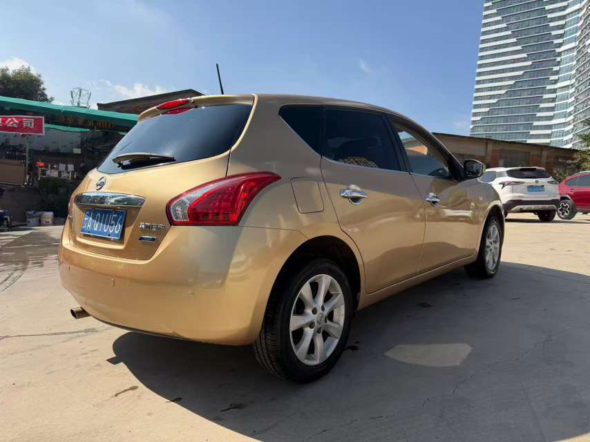 Nissan Tiida 1.6L Manual 4