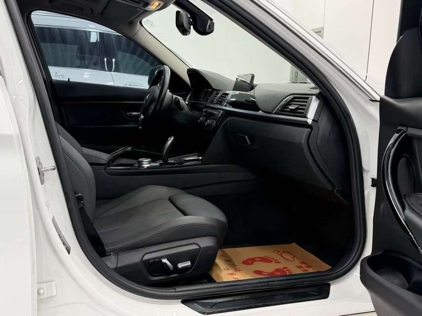 BMW 3 Series 320Li Fashion 9