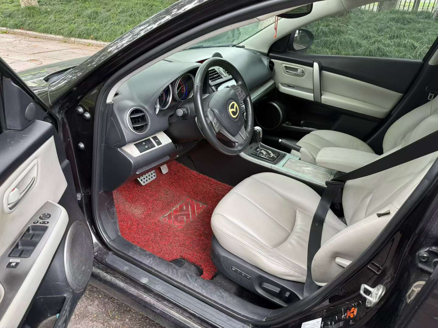 Mazda Ruiyi 2.5L Automatic Premium 3