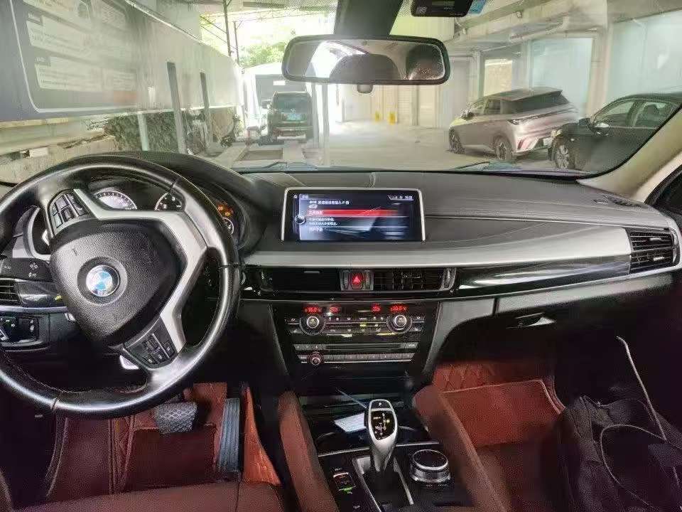 BMW X6 35i Leading 3