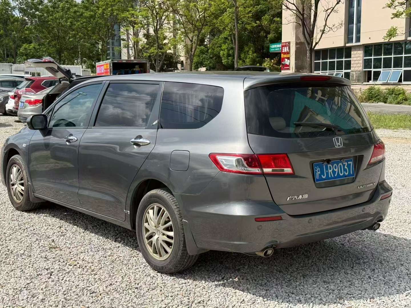 Honda Odyssey 2.4L Automatic Without Sunroof 9