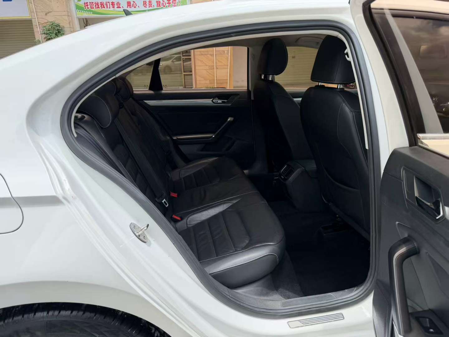 Volkswagen Lamando 1.4T Comfort Edition 6
