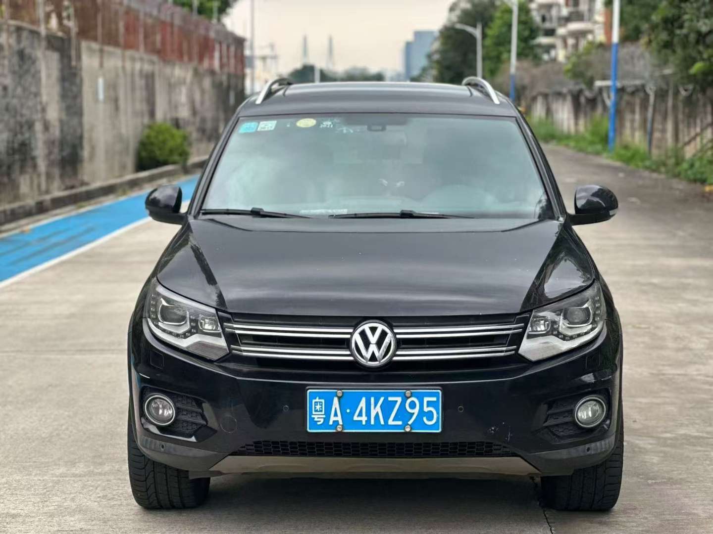 Volkswagen Tiguan 2.0TSI Exclusive Edition