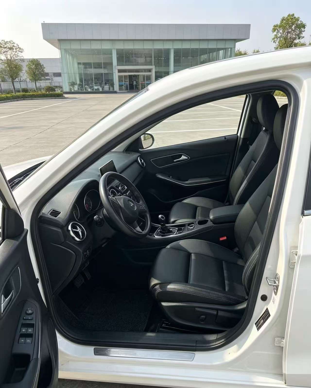 Mercedes-Benz GLA 220 4MATIC 2.0T Fashion 6