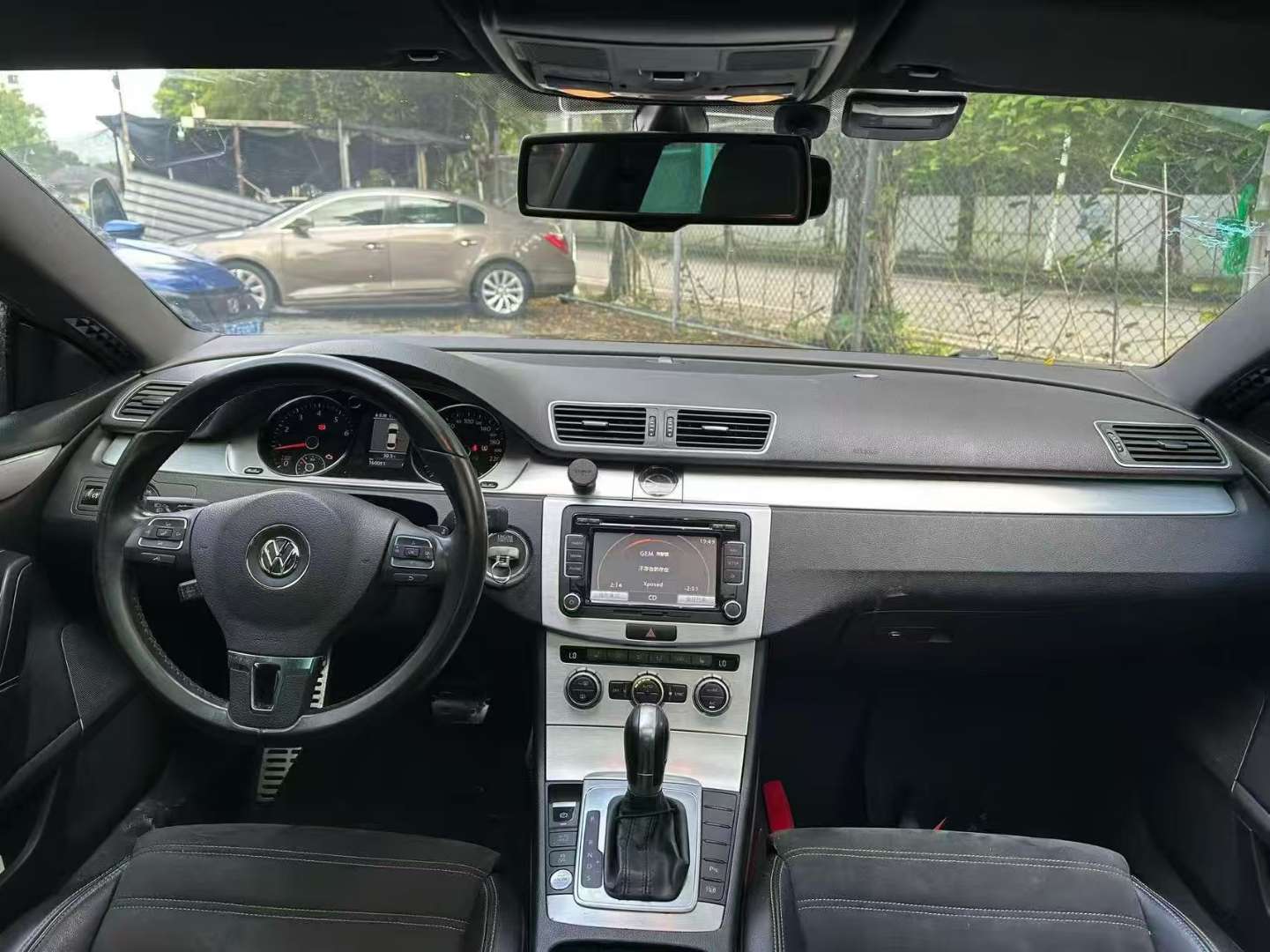 Volkswagen CC 2015 1.8T Luxury Edition 3