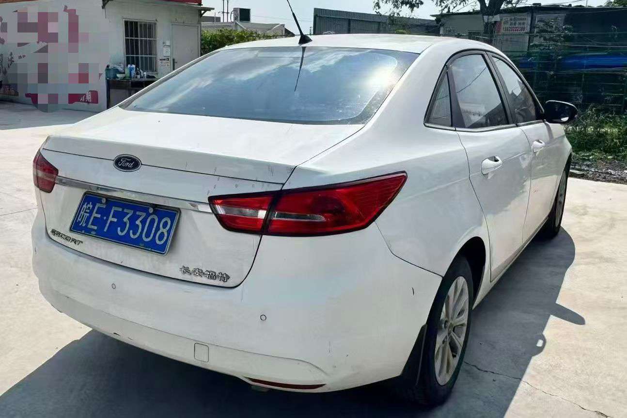Ford Escort 2016 1.5L Automatic 5