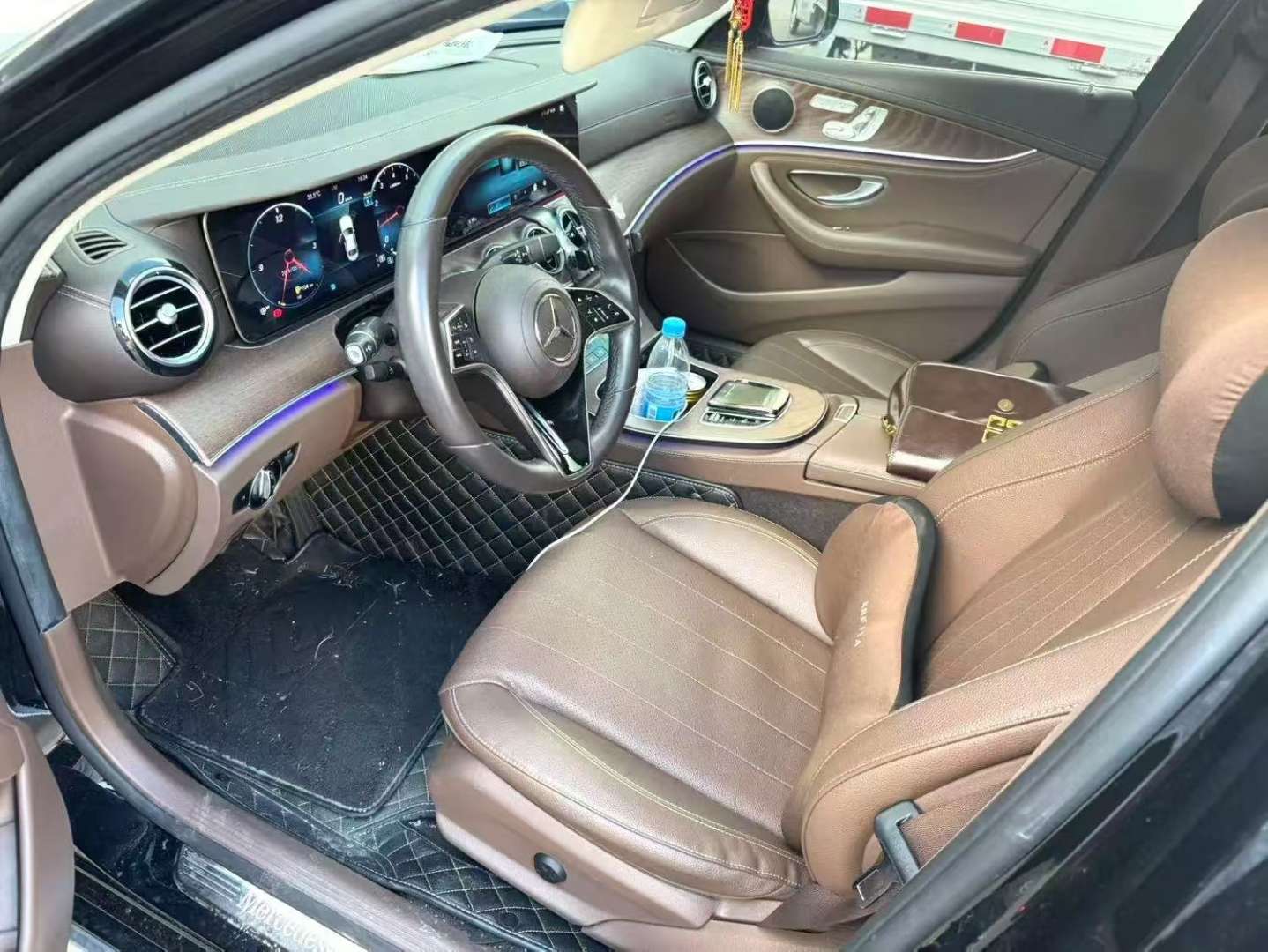 Mercedes-Benz E-Class 2023 E300L Fashion Edition 5