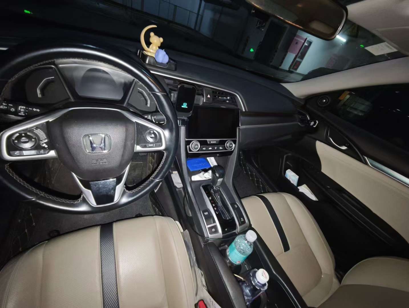 Honda Civic 1.5T Premium Edition 7