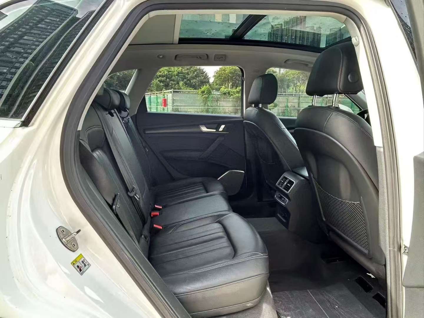 Audi Q5L 2.0T 40 TFSI Enjoy Fashion 6