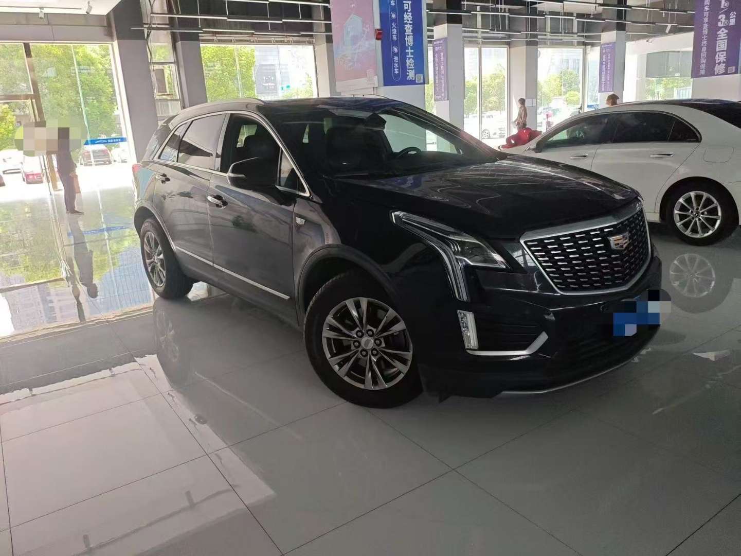 Cadillac XT5 2.0T 28T AWD Luxury 2