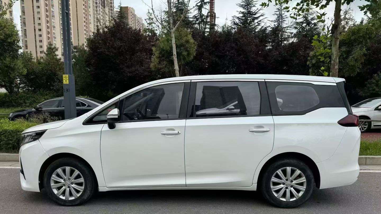 GAC Trumpchi M6 1.5T Elite MPV 8