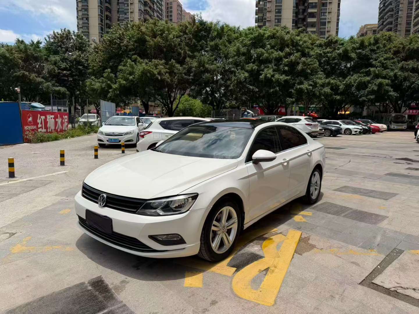 Volkswagen Lamando 1.4T Comfort Edition 2