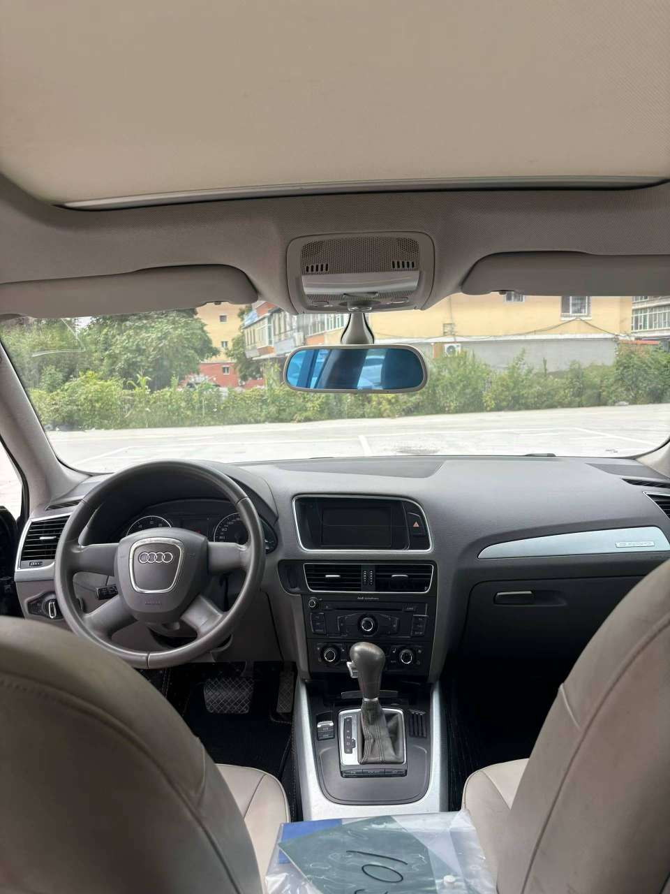 Audi Q5 2010 2.0T 4WD 5
