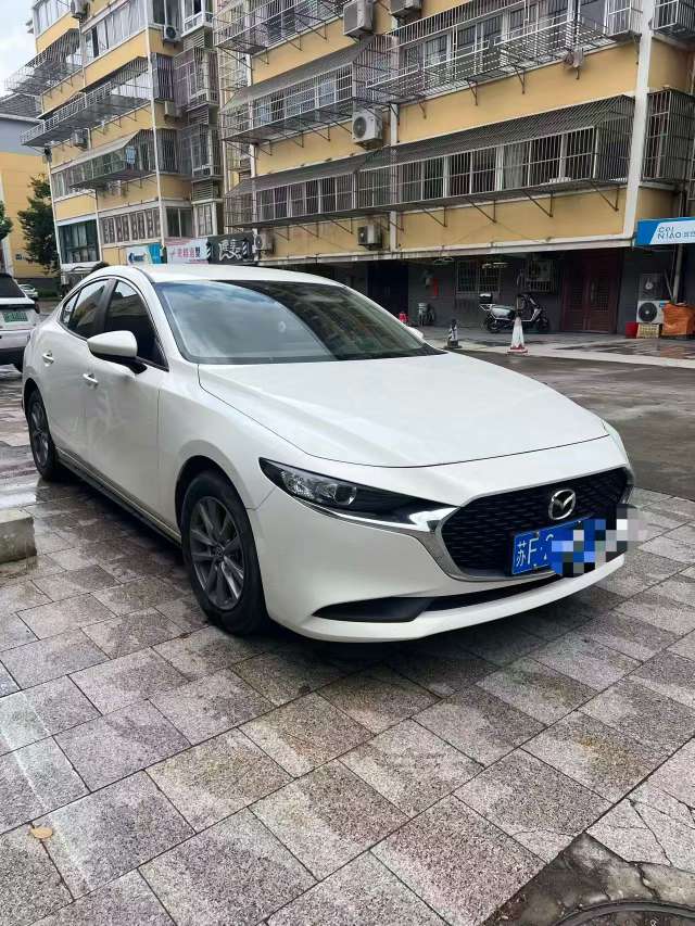 Mazda Mazda3 2.0L Automatic Zhiqing Edition 2