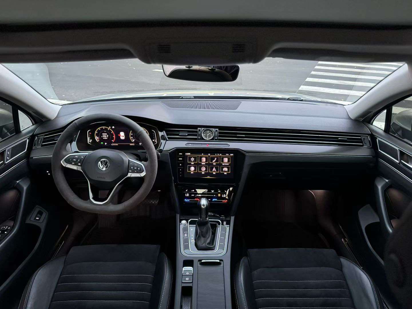 Volkswagen Magotan 2020 330 Luxury 2.0T High Spec 6