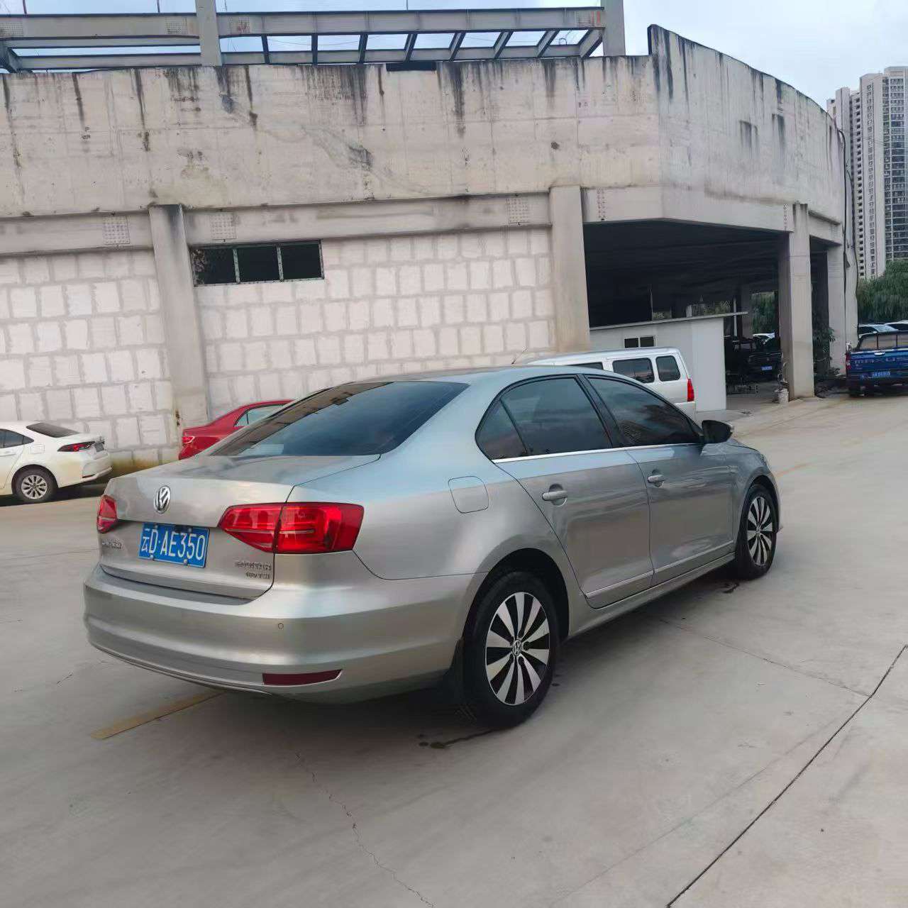 Volkswagen Sagitar 1.2T Automatic 5