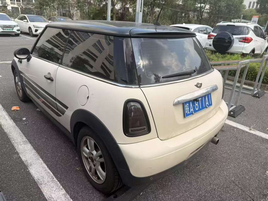BMW MINI 2