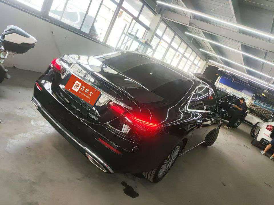 Mercedes-Benz E-Class E300L Fashion 6