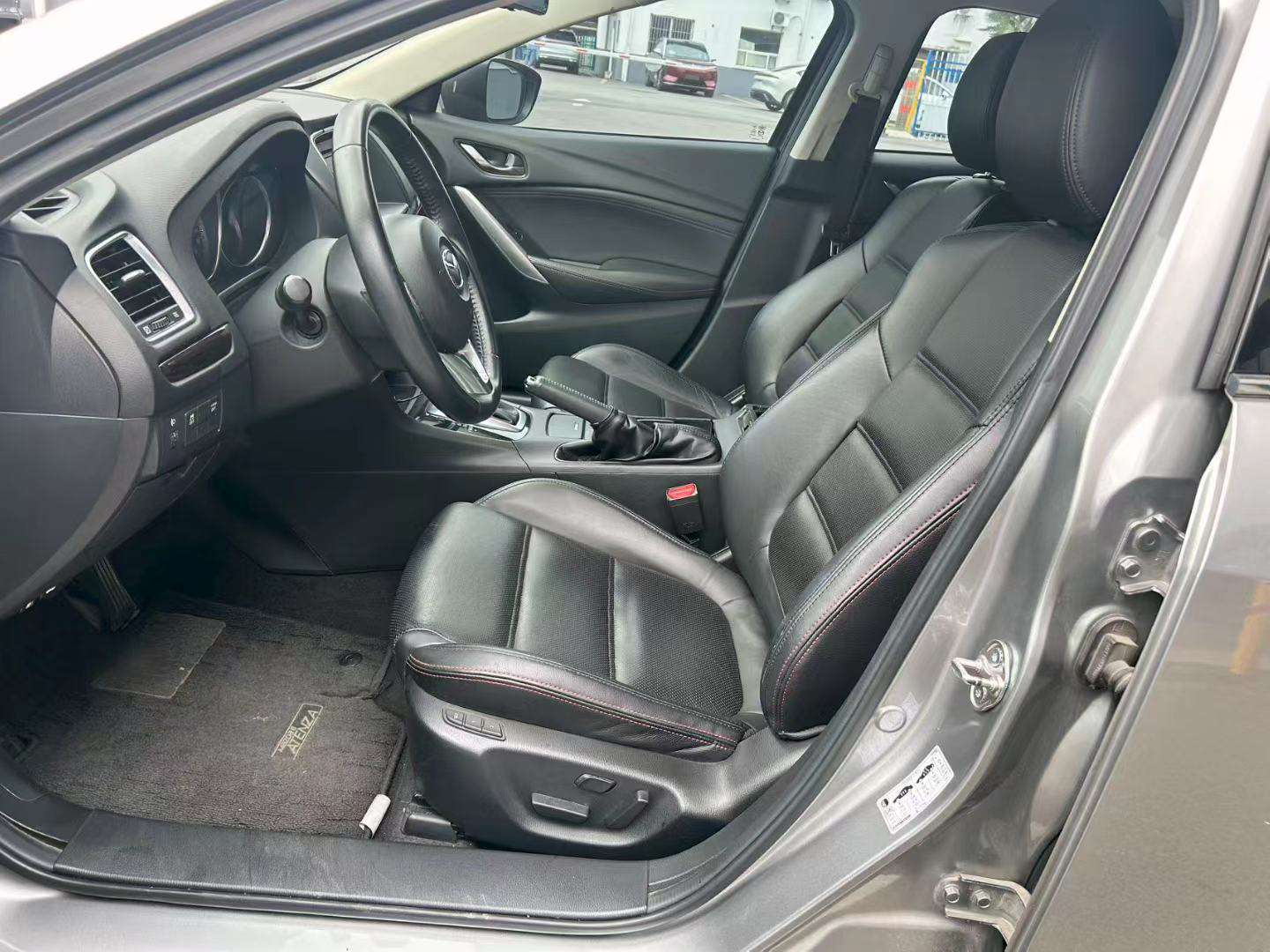 Mazda Atenza 2.0L Skyactiv Luxury Edition 2