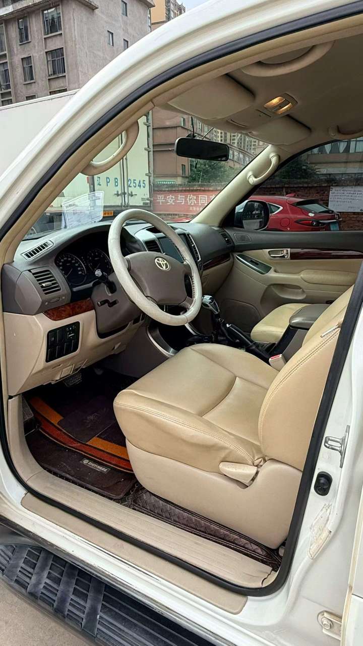 Toyota Prado 4