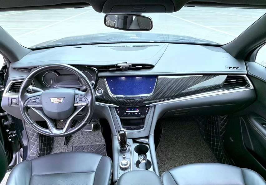 Cadillac XT6 2.0T Luxury Sport Edition 6-Seater 5
