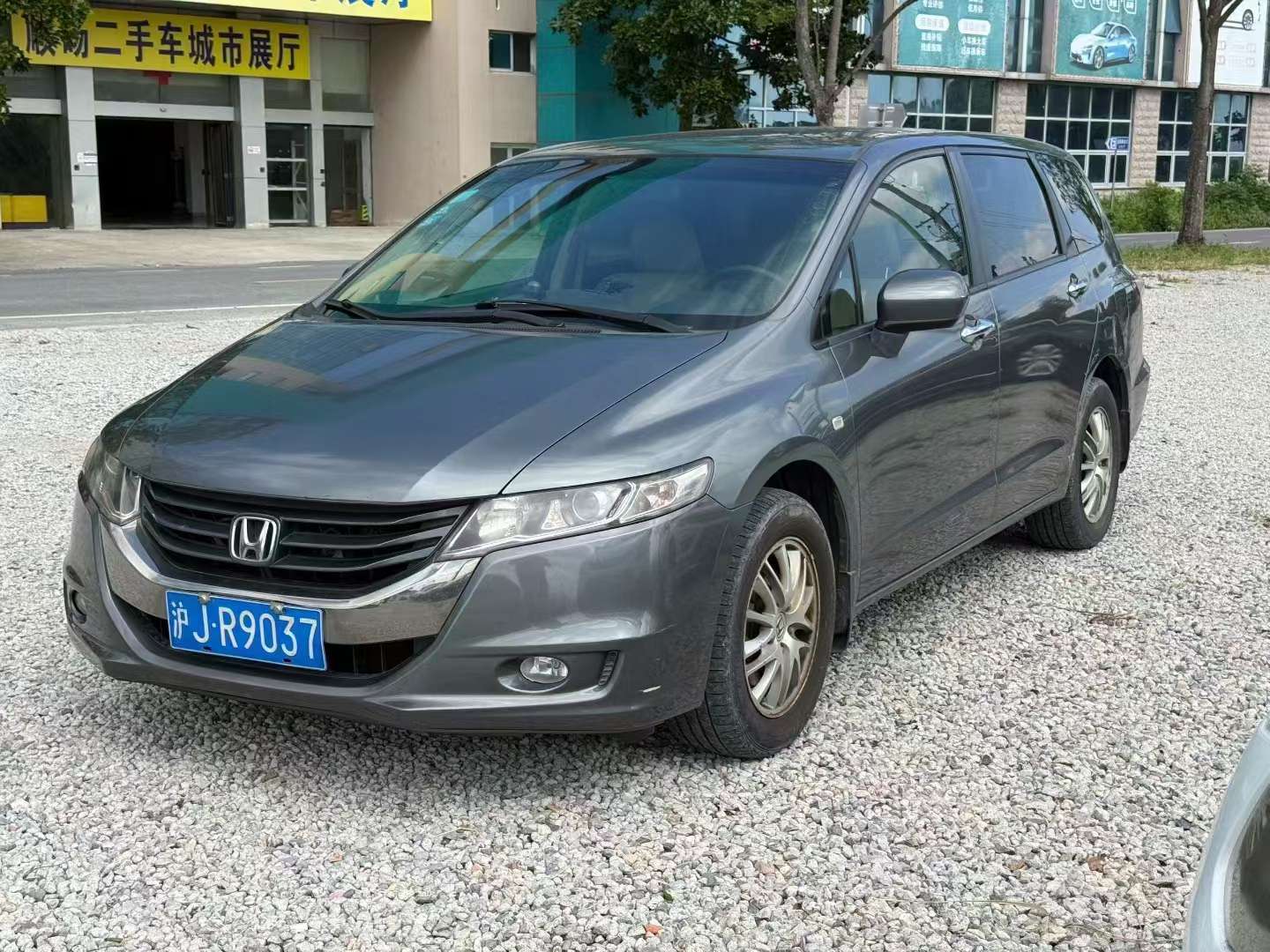 Honda Odyssey 2.4L Automatic Without Sunroof