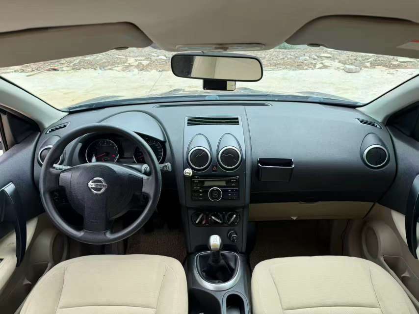 Nissan Qashqai Manual 1.6 8