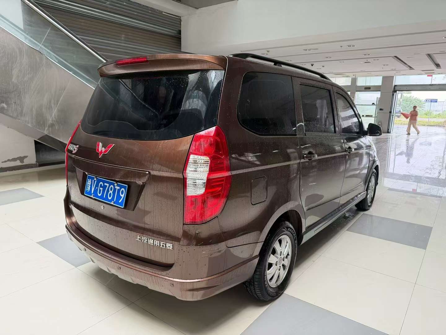 Wuling Hongguang S 7-Seater Commercial 4