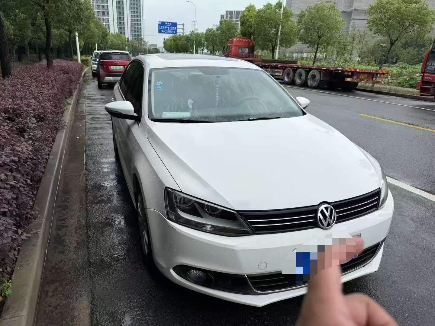 Volkswagen Sagitar 2014 Facelift 1.6L Automatic Comfort
