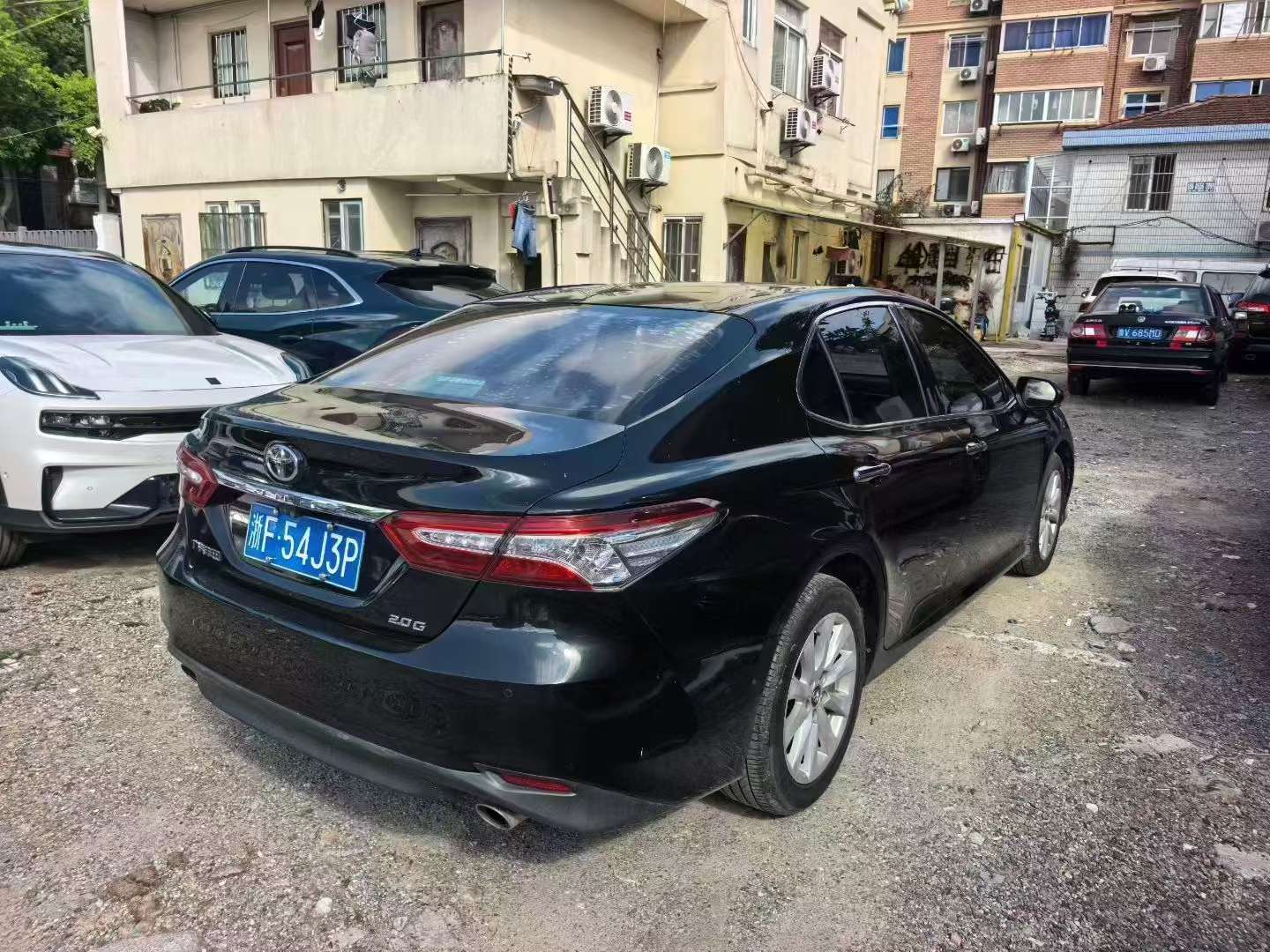 Toyota Camry 2