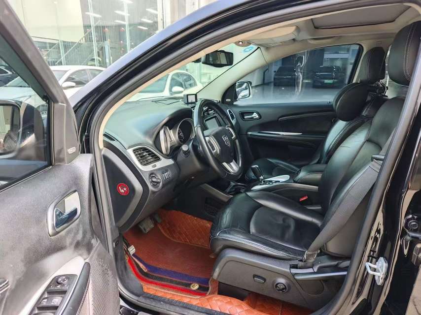 Dodge Journey 2.0TD Diesel AWD Prestige Edition 3