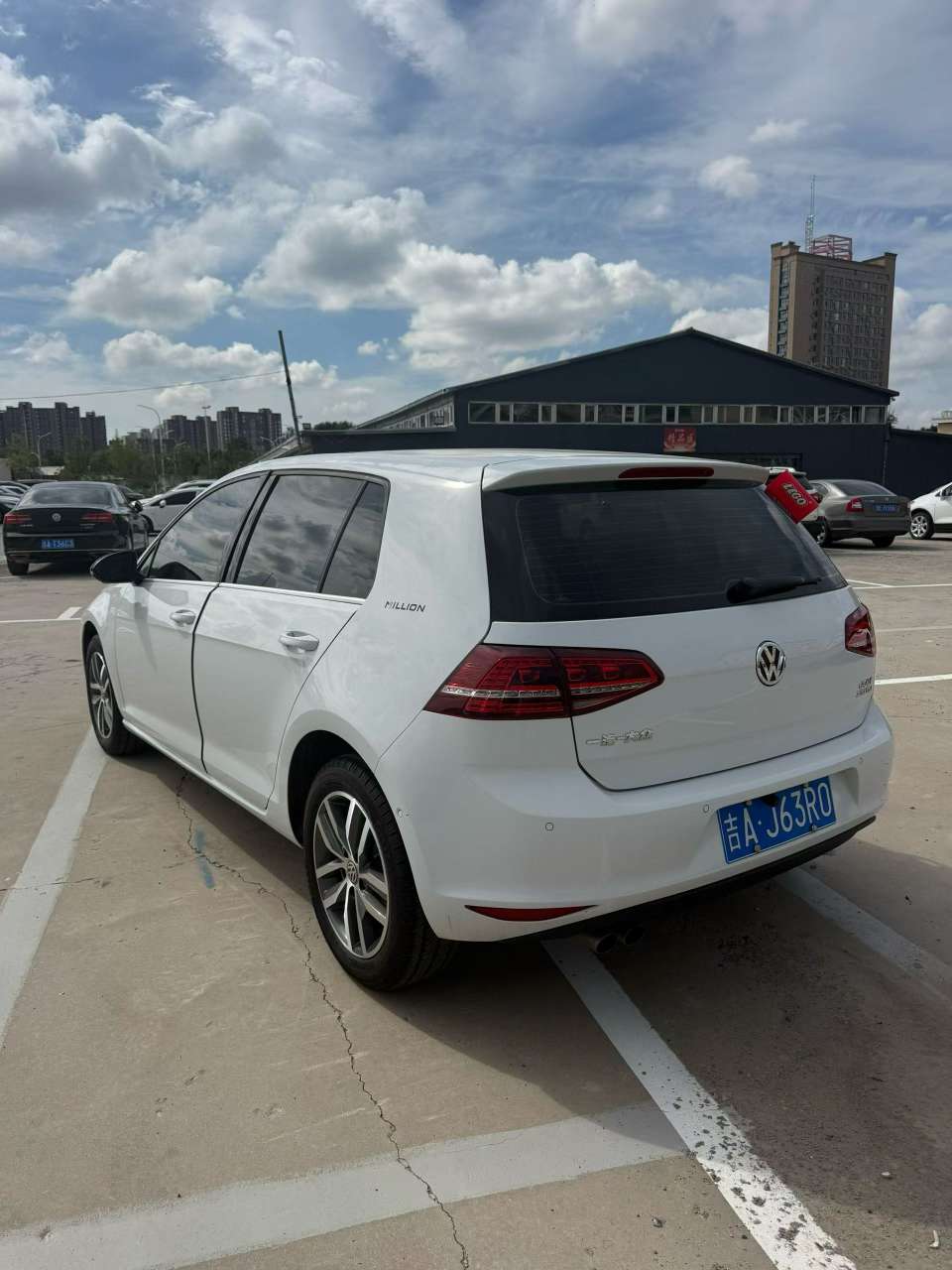 Volkswagen Golf 1.4T High Spec 4