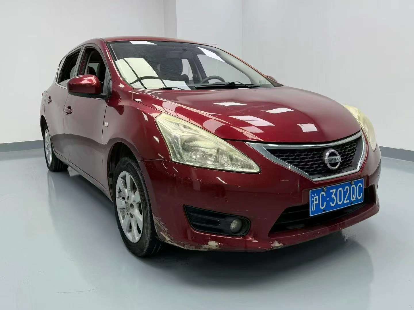 Nissan Tiida 5