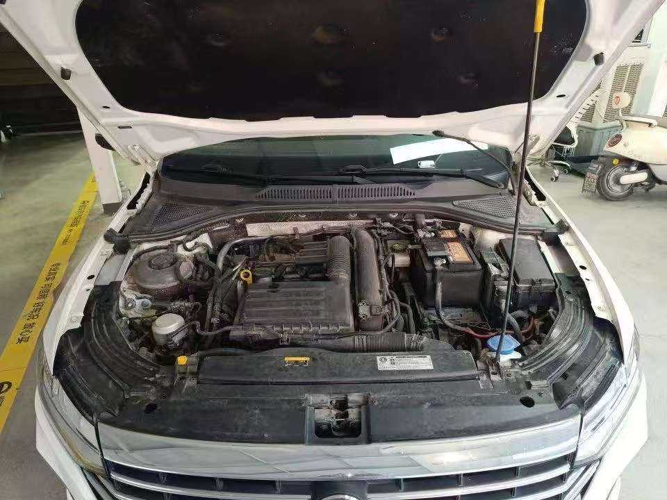 Volkswagen Lavida 2023 1.4T Manyi Edition 7