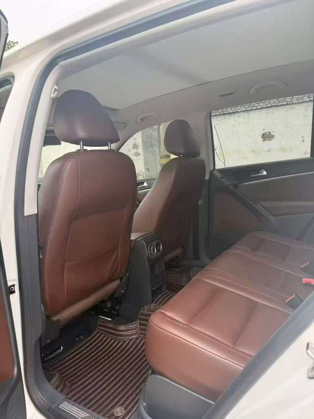 Volkswagen Tiguan 2015 1.8T High Trim 6