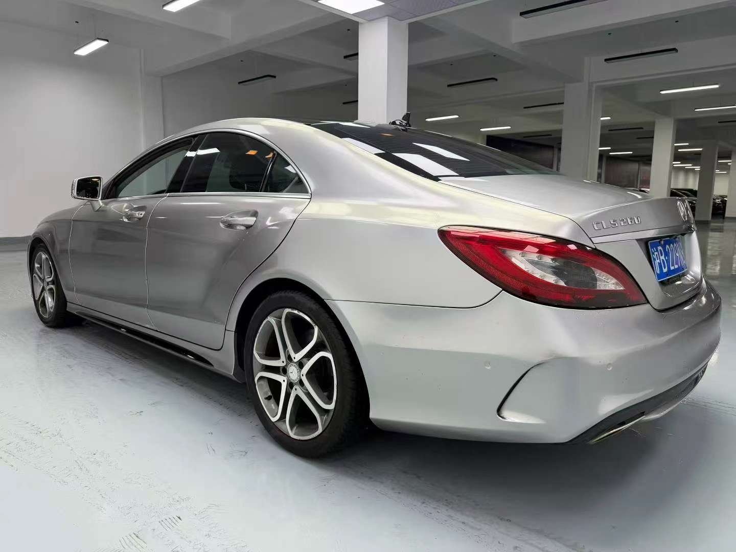 Mercedes-Benz CLS 4