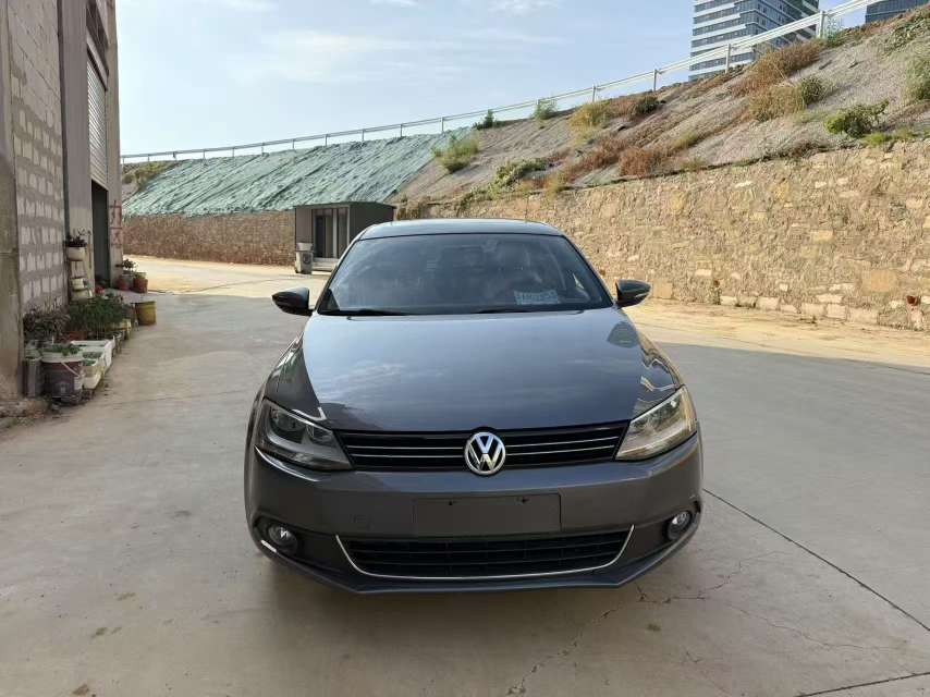 Volkswagen Sagitar Automatic 1.6
