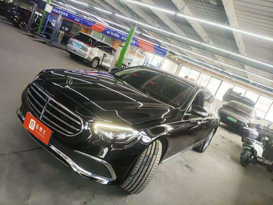 Mercedes-Benz E-Class E300L Fashion