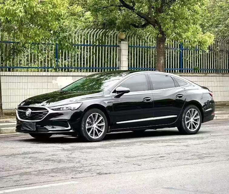 Buick LaCrosse 2.0T 652 Luxury