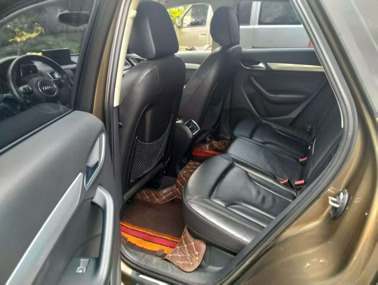 Audi Q3 4