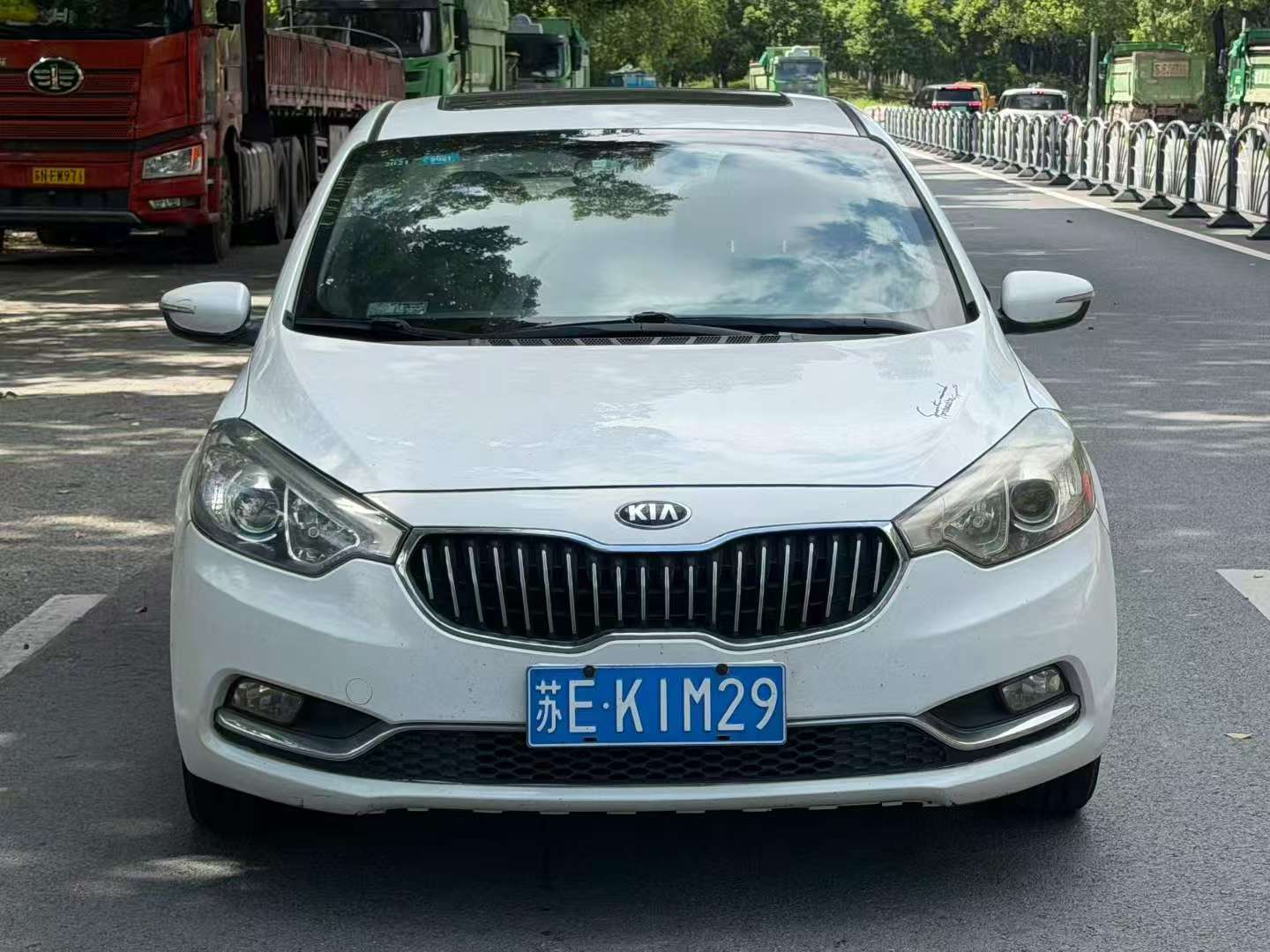 Kia K3 2013 1.6L Manual Sunroof