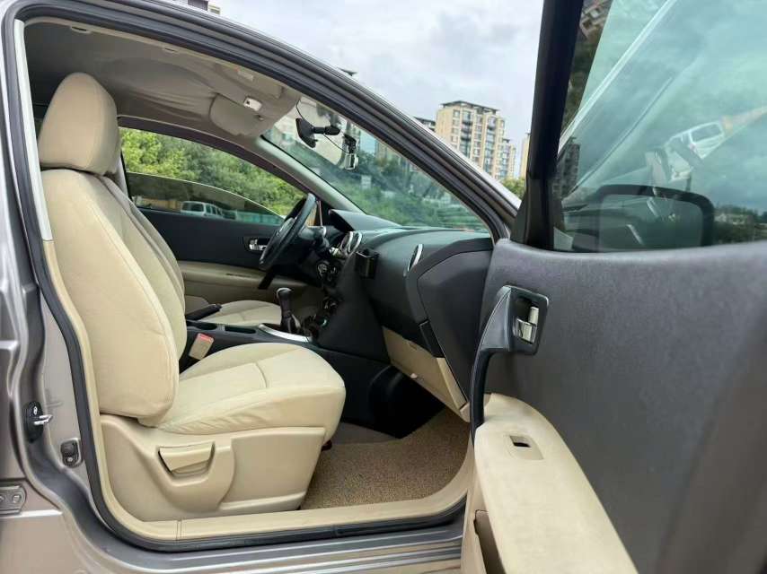 Nissan Qashqai Manual 1.6 6