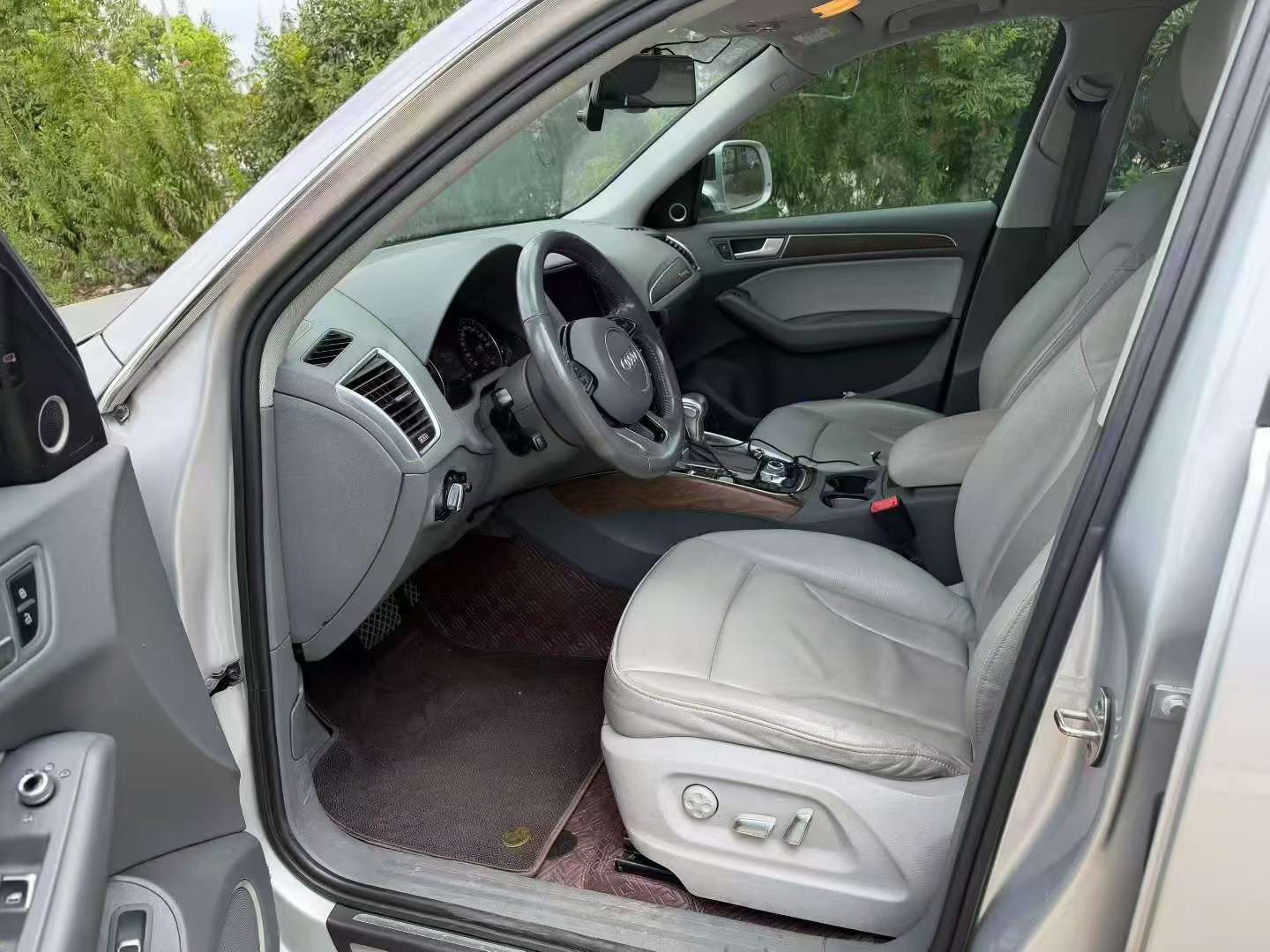 Audi Q5 Comfort Trim 7